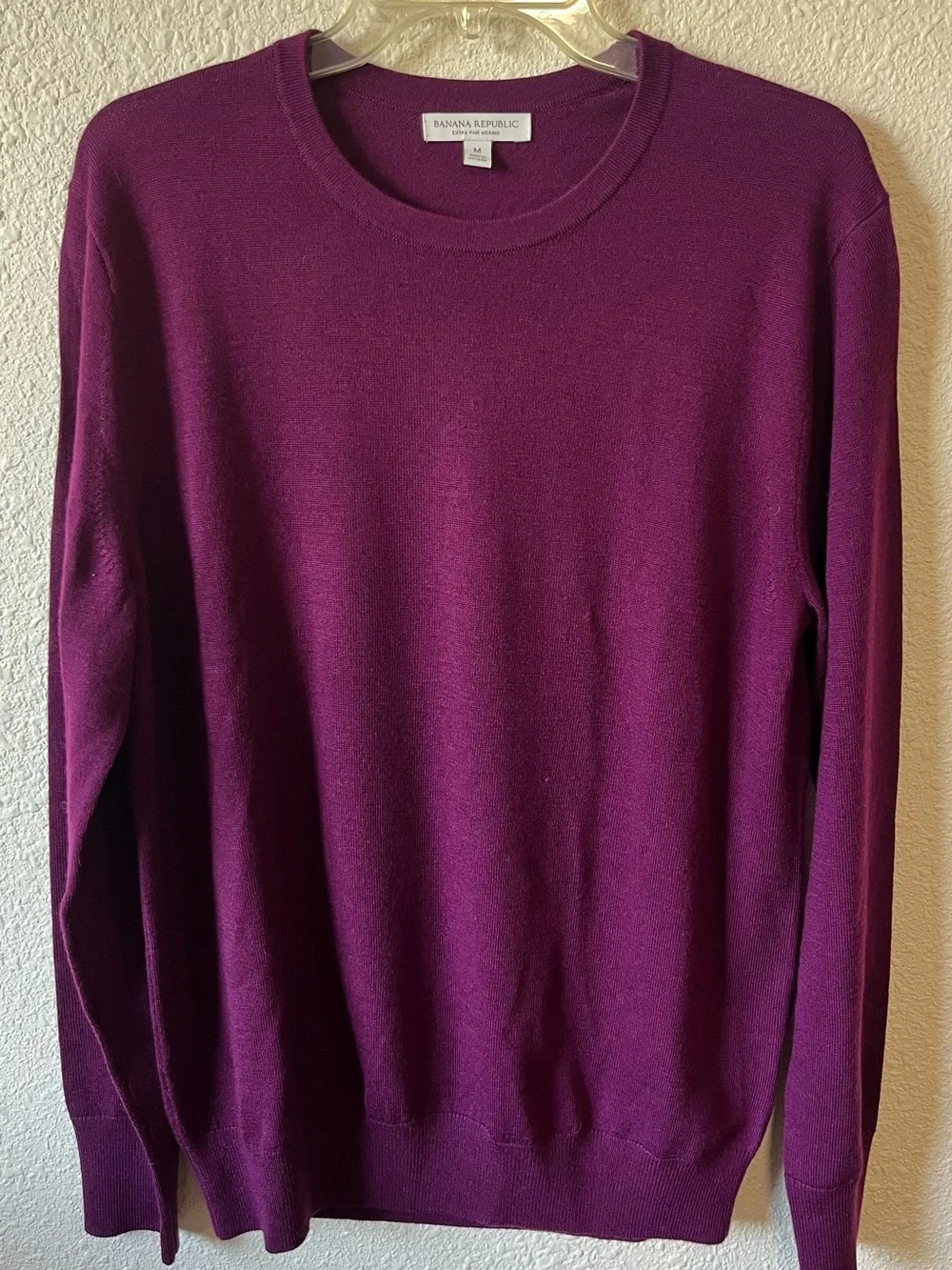 Banana Republic Men’s Crewneck Sweater in Merino Wool - Burgundy